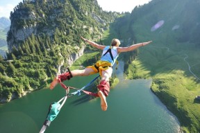 爱游戏体育在线赛事-中国乒乓球青训体系取得新突破，中国乒乓球青少年集训队2020