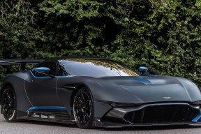 爱游戏网页版-五大联赛是否鼓励中场球员提前站位覆盖断球线路，五大联赛中锋