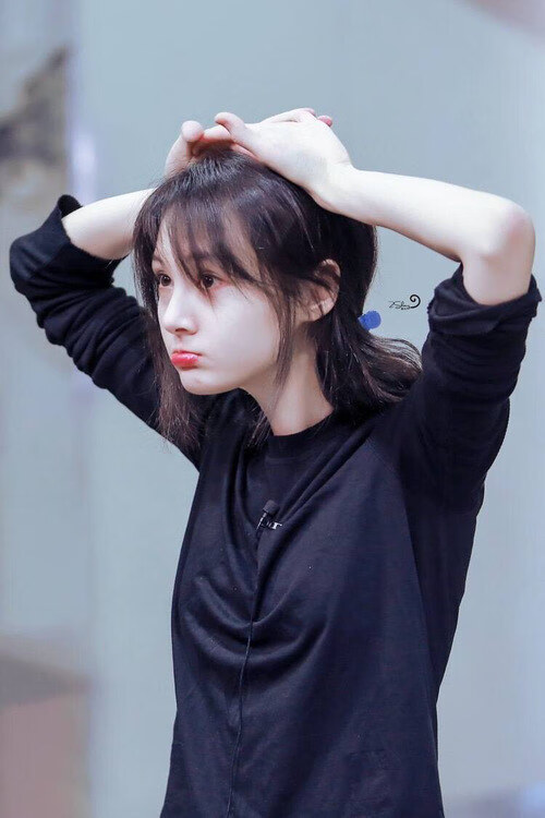 田径赛季备战训练紧张有序，田径准备运动