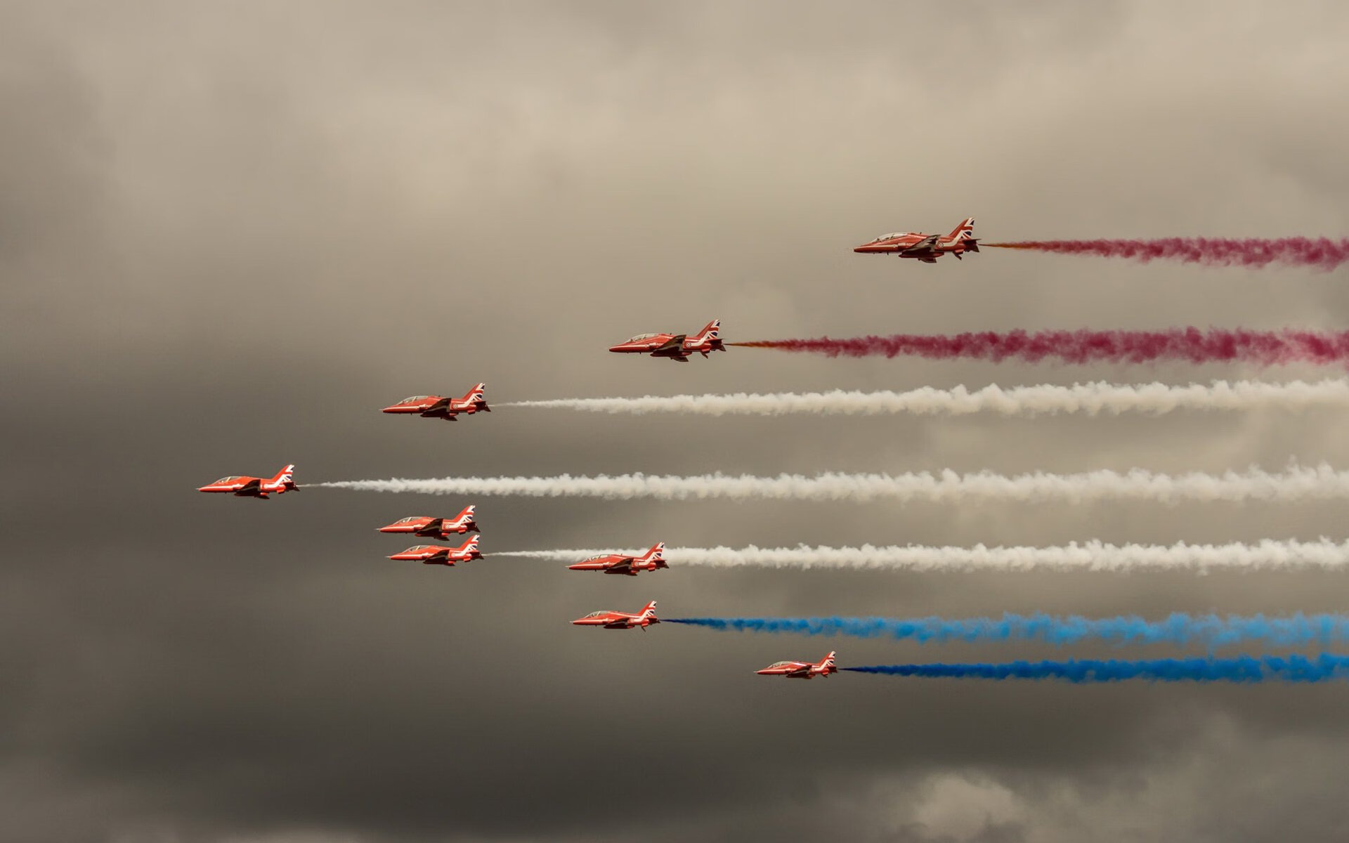 马赛边锋内切打出个人突破亮点,马赛边锋阿克